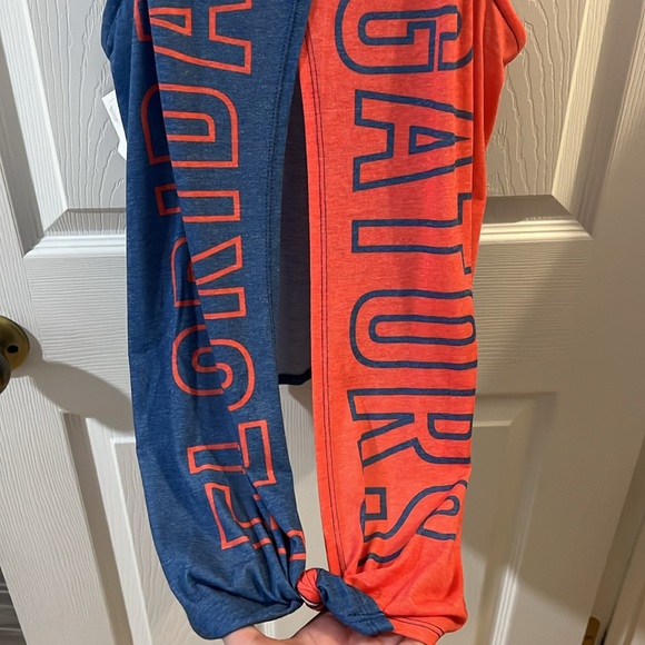 Brand new Gators Tank 🧡💙 - Picture 4 of 6
